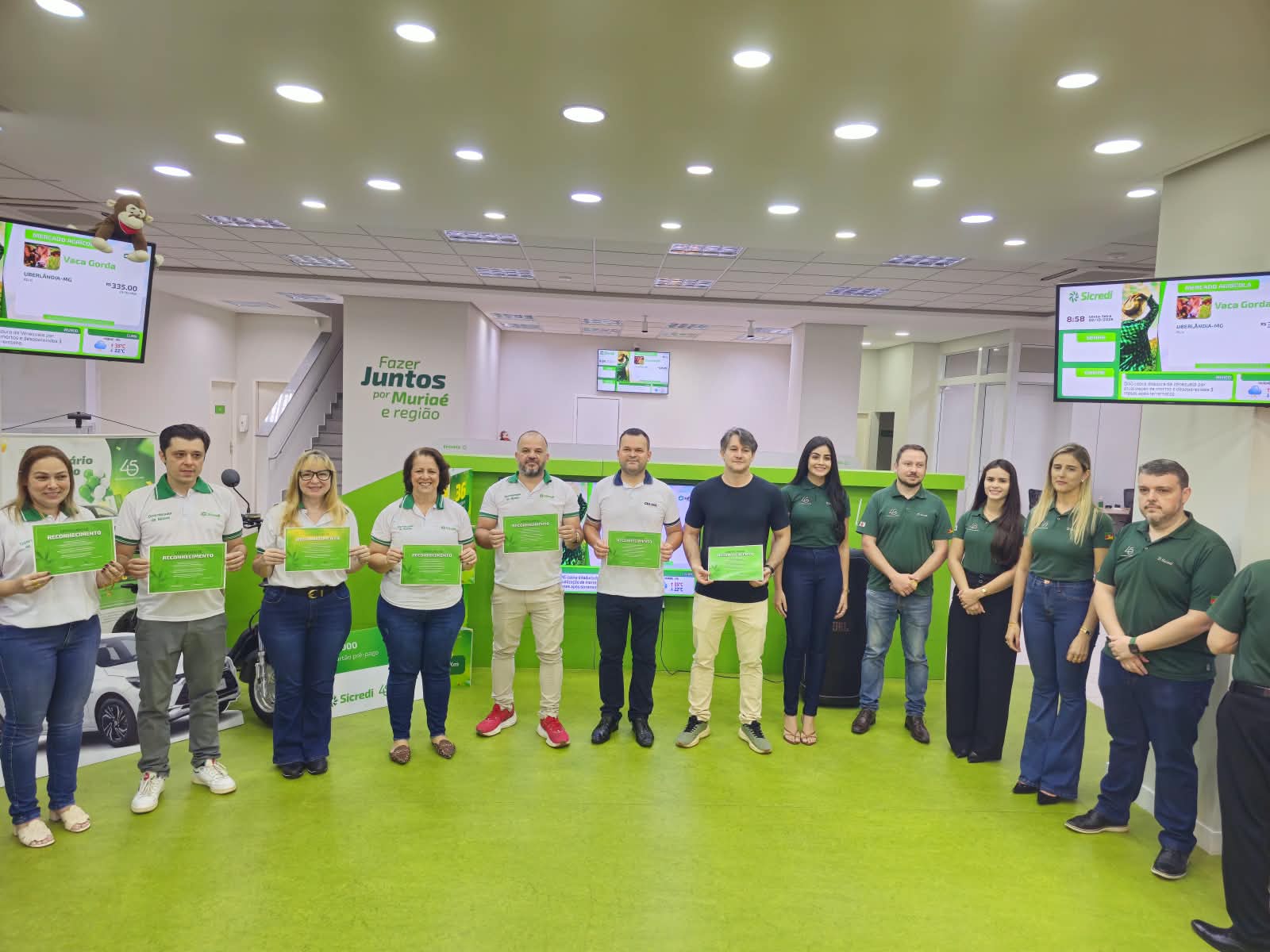 Café da manhã celebra 45 anos do Sicredi