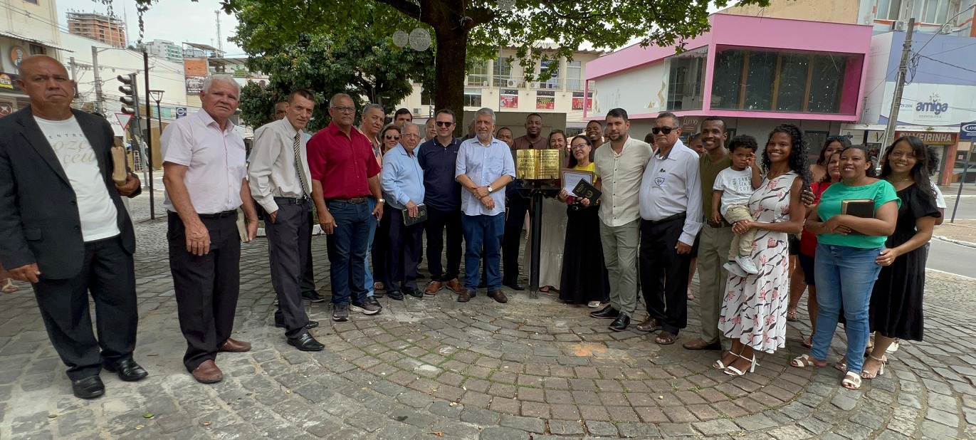 Prefeitura de Muriaé inaugura Marco Central em homenagem à Bíblia